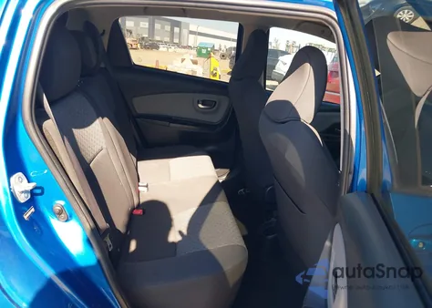 2015 Toyota Yaris Le z USA, uszkodzony, nr VIN VNKKTUD32FA029957